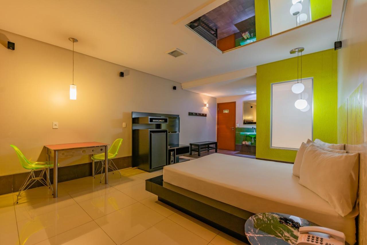 Quarto Duplo