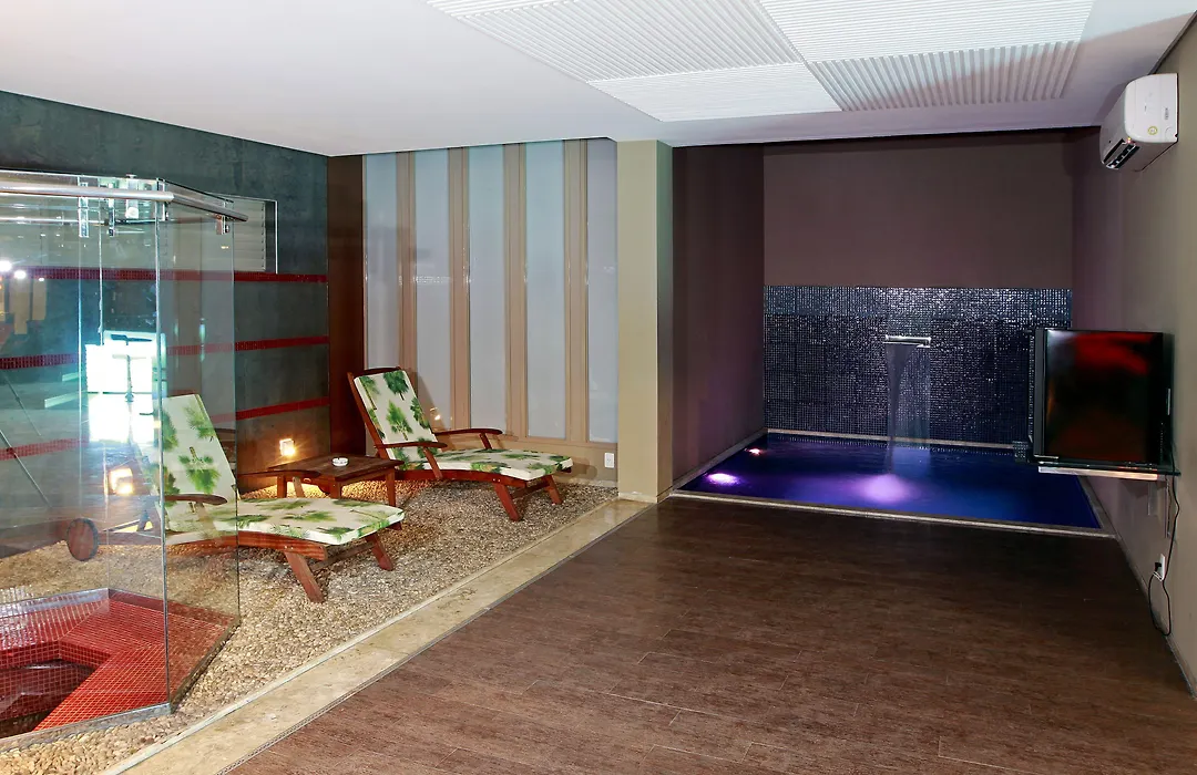 Assahi Motel (Adults Only)-1